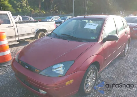 2004 Ford Focus Zx5 из США, поврежденный, VIN 3FAFP37Z44R100738